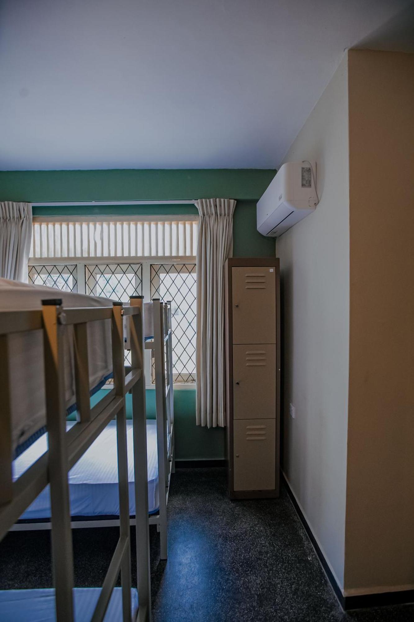 Hostel Drop *