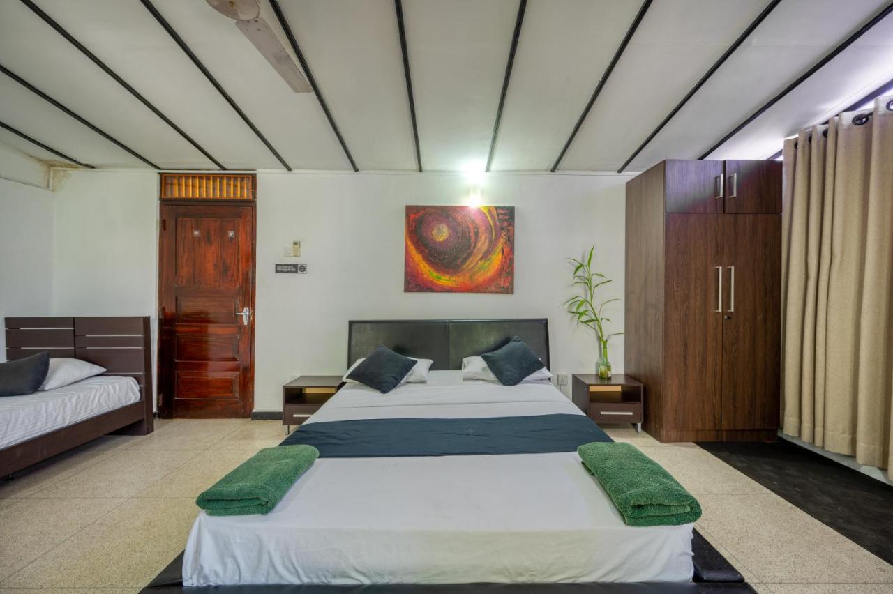 Hostel Drop