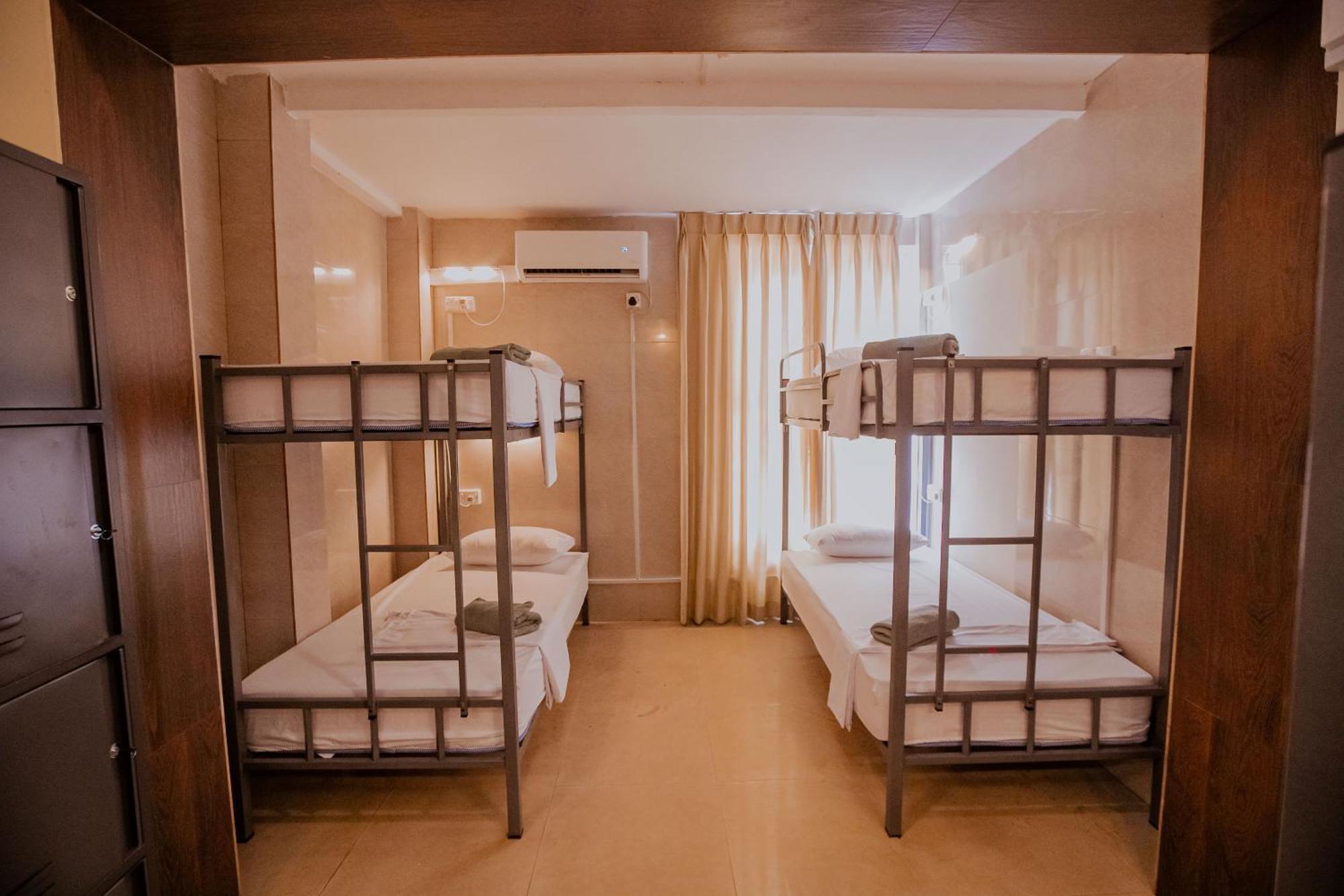 Hostel Drop