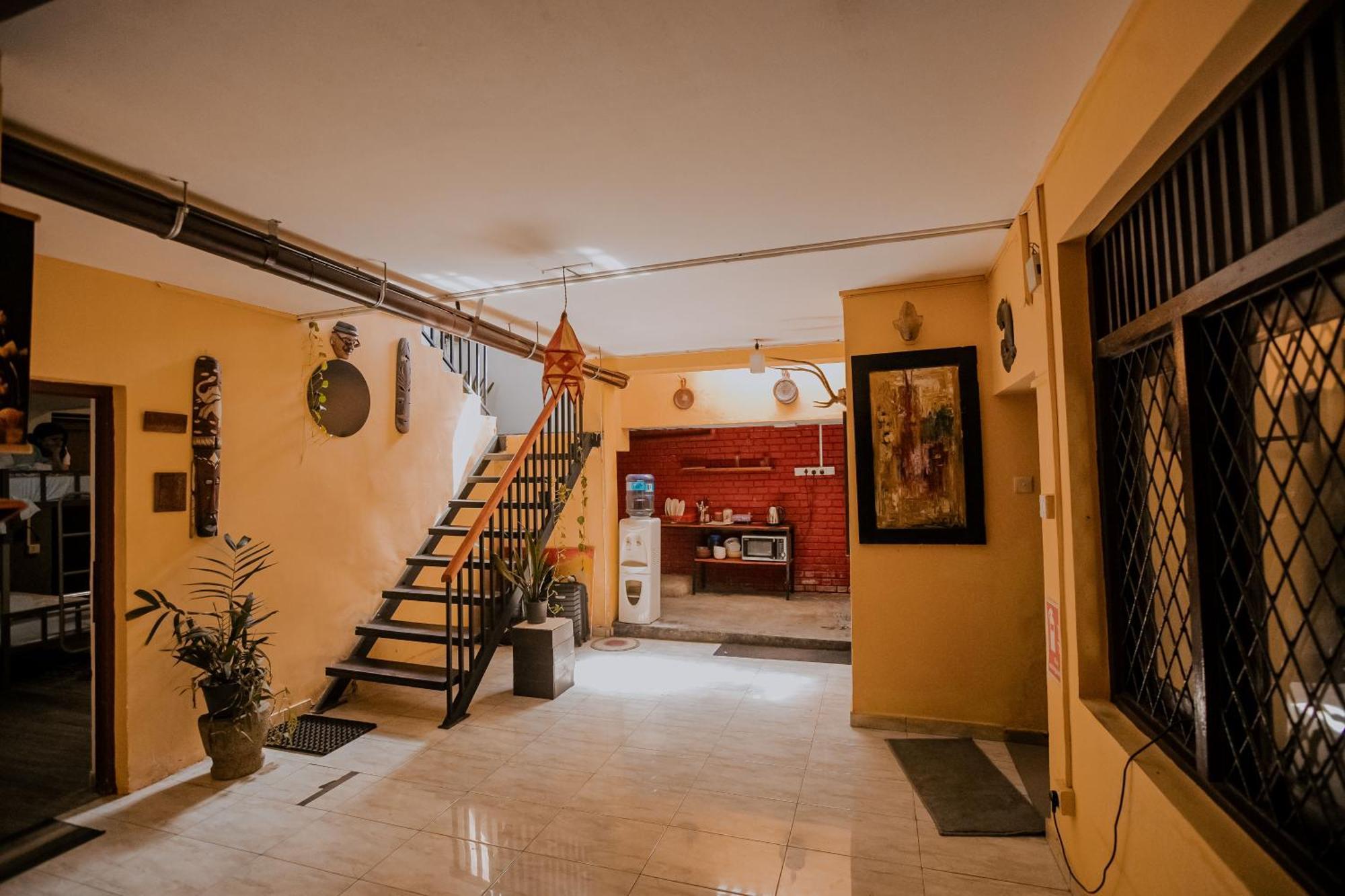 Drop Hostel