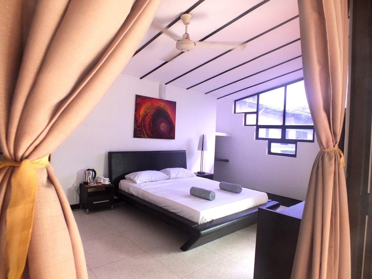 Drop Hostel *